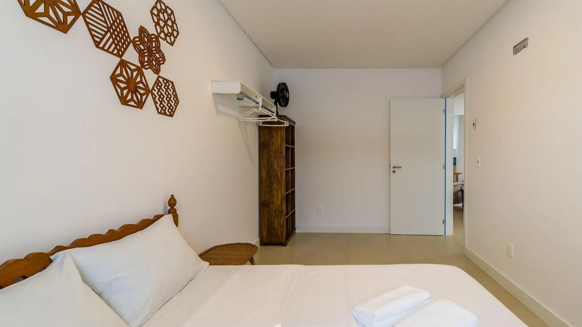 Apartamentos A 200M Praia Dos Ingleses - Mhc Florianopolis 0*,