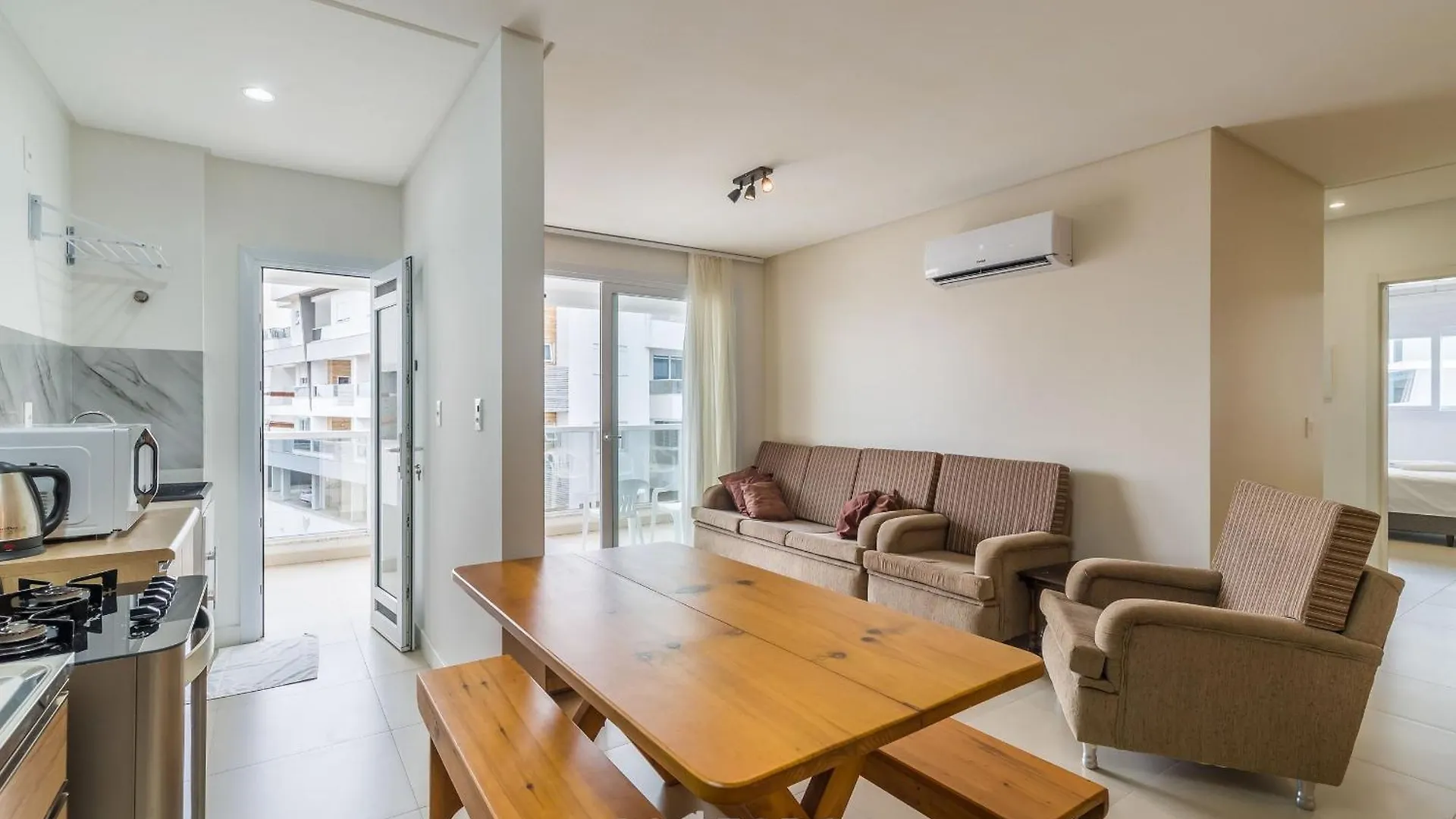Apartamentos A 200M Praia Dos Ingleses - Mhc Florianopolis