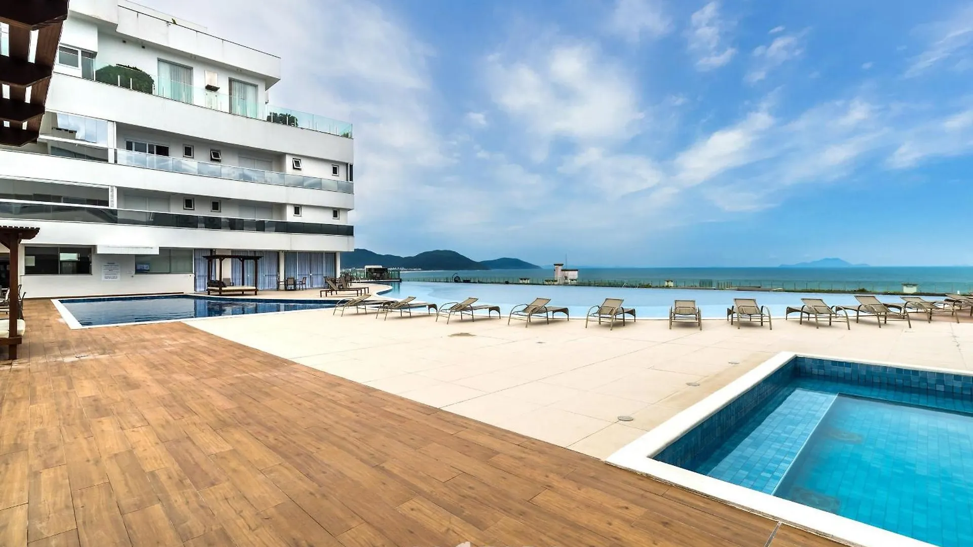 Apartamentos A 200M Praia Dos Ingleses - Mhc Florianopolis 0*,